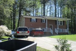 Pre-foreclosure Listing in MULKEY RD SW MARIETTA, GA 30008