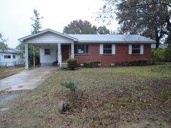 Pre-foreclosure Listing in W 59TH ST LITTLE ROCK, AR 72209