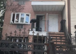 Pre-foreclosure in  GATES AVE Brooklyn, NY 11221