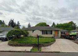 Pre-foreclosure in  NW 85TH ST Vancouver, WA 98665