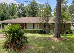 Pre-foreclosure in  N FLANNERY RD Baton Rouge, LA 70814
