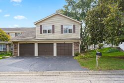 Pre-foreclosure Listing in WILLOW CIR CARY, IL 60013