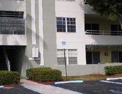 Pre-foreclosure in  SW 108TH AVE  Miami, FL 33176