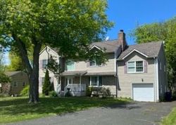 Pre-foreclosure in  MADISON HILL RD Clark, NJ 07066