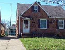 Pre-foreclosure in  W 57TH ST Cleveland, OH 44144