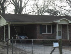 Pre-foreclosure in  N RICHARDSON ST Hartwell, GA 30643