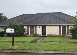 Pre-foreclosure Listing in LEVEE DR HOUMA, LA 70360