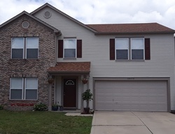 Pre-foreclosure Listing in LOTHBURY CIR FISHERS, IN 46037