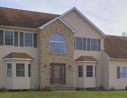 Pre-foreclosure in  PARK AVE Piscataway, NJ 08854