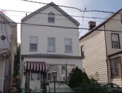 Pre-foreclosure in  WILLIAM ST Elizabeth, NJ 07201
