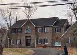 Pre-foreclosure Listing in PHELPS RD FRANKLIN LAKES, NJ 07417