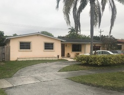 Pre-foreclosure in  SW 92ND PL Miami, FL 33165