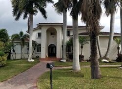 Pre-foreclosure in  SW 89TH AVE Miami, FL 33157