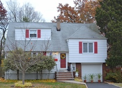 Pre-foreclosure Listing in W ENGLEWOOD AVE TEANECK, NJ 07666