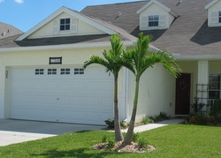 Pre-foreclosure in  POPPY FIELDS LN Land O Lakes, FL 34638