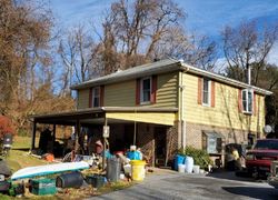 Pre-foreclosure Listing in SPRINGERS LN NEW CUMBERLAND, PA 17070