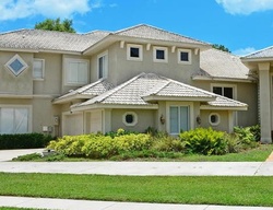 Pre-foreclosure in  OAKMONT WAY Bradenton, FL 34202
