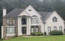 Pre-foreclosure in  REGENCY CENTER DR SW Atlanta, GA 30331