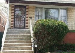 Pre-foreclosure in  E 93RD ST Chicago, IL 60617