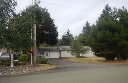 Pre-foreclosure in  SINGING WATERS RD Winchester, OR 97495