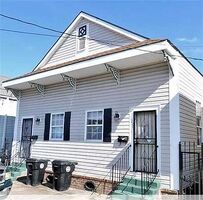 Pre-foreclosure in  GALLIER ST New Orleans, LA 70117