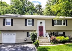 Pre-foreclosure Listing in SHERWOOD LN OLD BRIDGE, NJ 08857