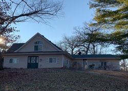 Pre-foreclosure in  ROMAINE CREEK RD Fenton, MO 63026