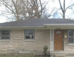 Pre-foreclosure in  AXTELL AVE Louisville, KY 40258