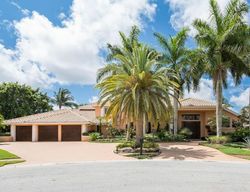 Pre-foreclosure in  ABERDEEN WAY Boca Raton, FL 33496