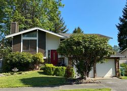 Pre-foreclosure in  SE 21ST ST Renton, WA 98055