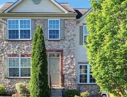 Pre-foreclosure Listing in BUTTONWOOD LN YORK, PA 17406