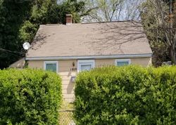 Pre-foreclosure Listing in WICKHAM AVE NEWPORT NEWS, VA 23607