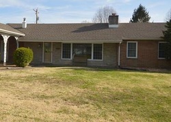 Pre-foreclosure in  OLIVER LEE DR Belleville, IL 62223