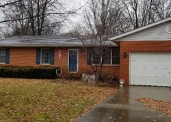 Pre-foreclosure in  JACKSON ST Mascoutah, IL 62258