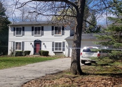 Pre-foreclosure Listing in FIELDVIEW AVE WEST BLOOMFIELD, MI 48324