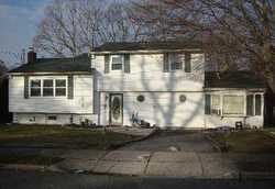 Pre-foreclosure in  CEDARHURST AVE Selden, NY 11784