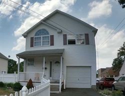 Pre-foreclosure Listing in CENTER AVE BAY SHORE, NY 11706