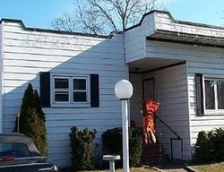 Pre-foreclosure in  PARKWAY DR Baldwin, NY 11510