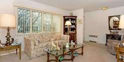  Romeo Ln, Commack NY
