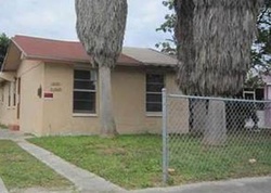Pre-foreclosure in  NW 51ST TER Miami, FL 33142