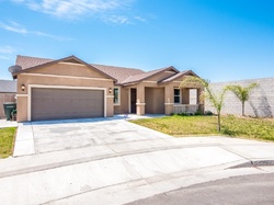 Pre-foreclosure Listing in SIDONIA ST HANFORD, CA 93230