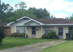 Pre-foreclosure in  MORNINGSIDE DR Lake Charles, LA 70605
