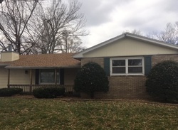 Pre-foreclosure in  N ALKIRE ST Greenview, IL 62642