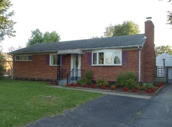 Pre-foreclosure in  STONESTREET RD Louisville, KY 40272