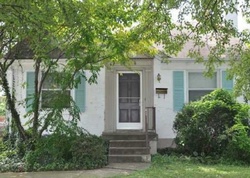 Pre-foreclosure in  CHRISTOPHER PL Louisville, KY 40214