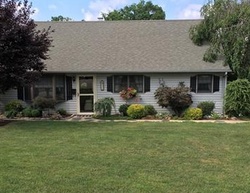 Pre-foreclosure Listing in COLFAX RD EDISON, NJ 08817