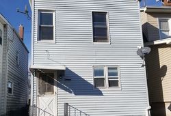 Pre-foreclosure Listing in N 11TH ST HALEDON, NJ 07508