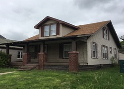 Pre-foreclosure Listing in S WALNUT ST MUNCIE, IN 47302