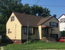 Pre-foreclosure in  E GRAND AVE Rahway, NJ 07065