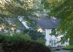  E Deerfield Dr, Media PA